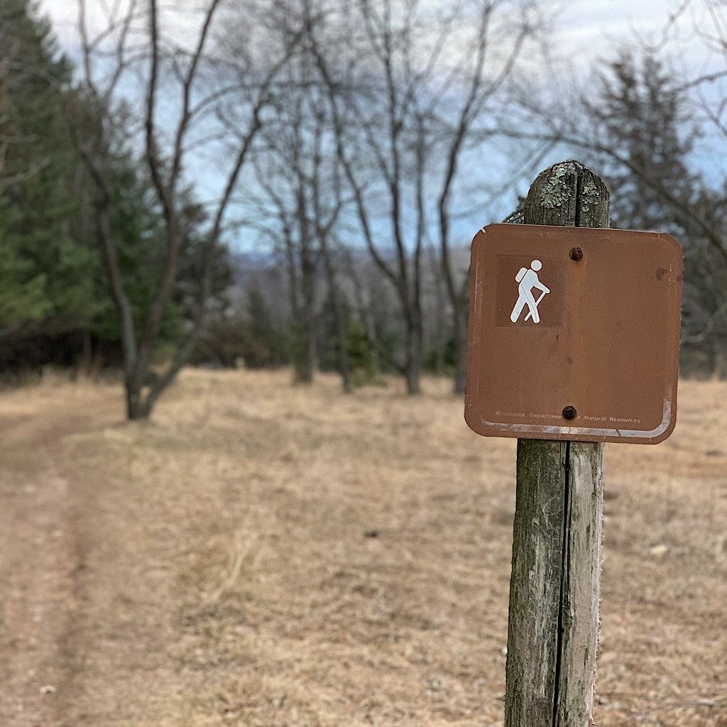 hikers go this way
