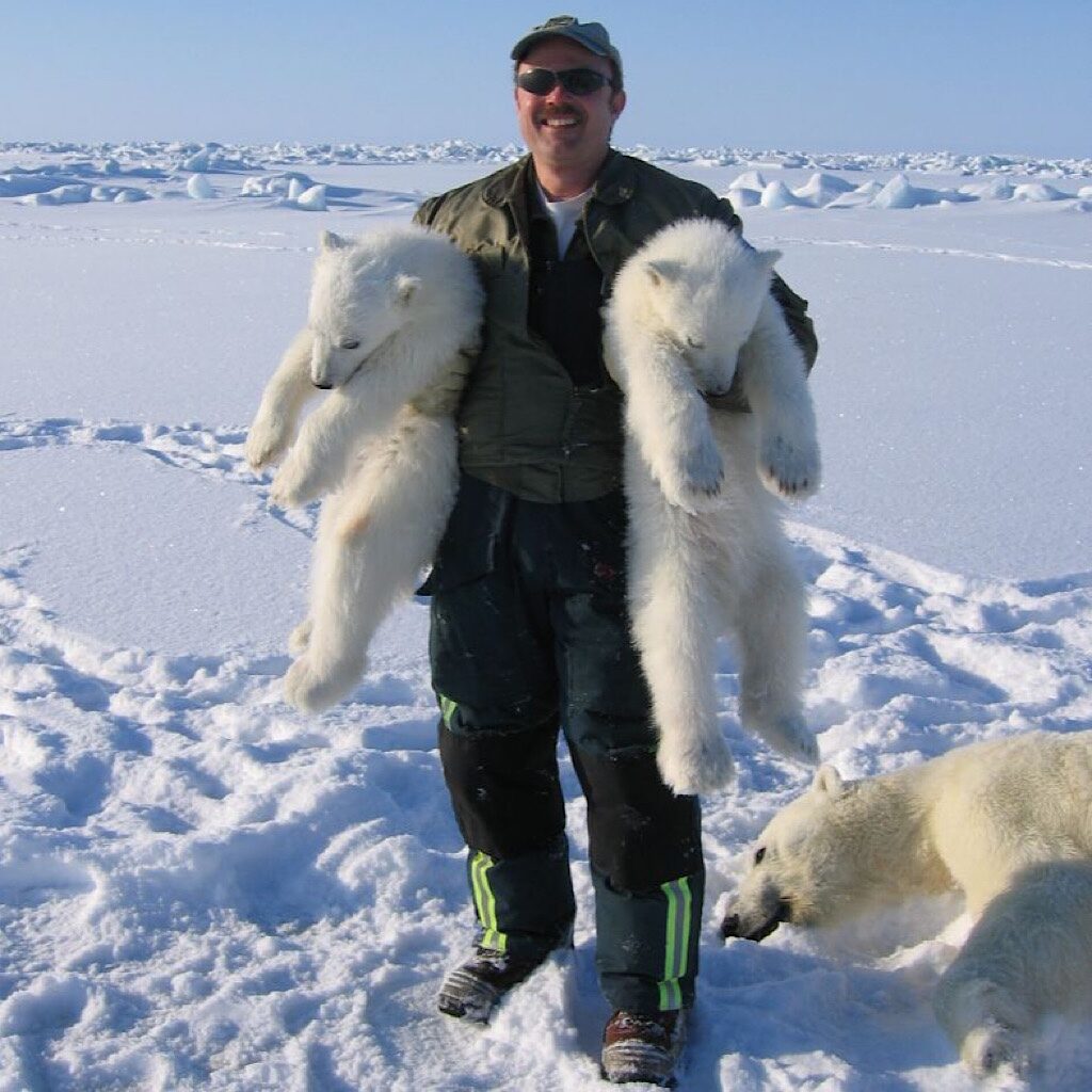 Tom Smith serves as a scientific advisor to Polar Bears International, Wildlife SOS-India, and the international working group for polar bear conflict resolution.
